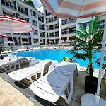 Europroperties Yalta דירה *