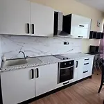 Europroperties Yalta דירה