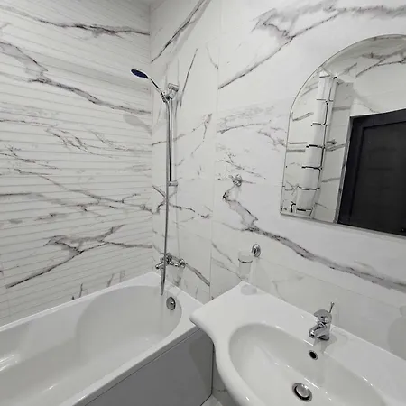 Europroperties Yalta * Золоті Піски