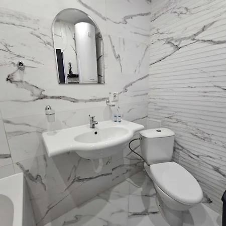 Europroperties Yalta * Golden Sands