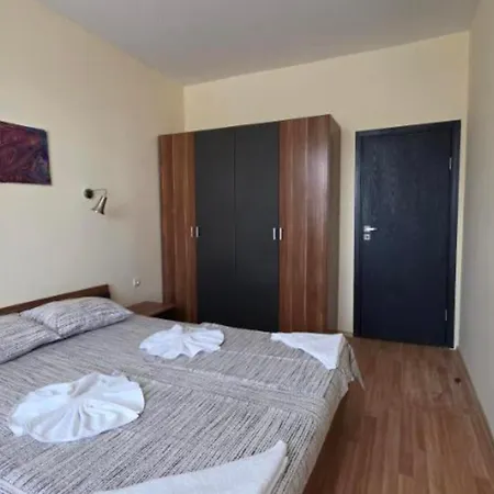 Апартаменти Europroperties Yalta