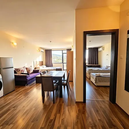 Europroperties Yalta * Golden Sands