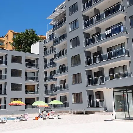 Europroperties Yalta * Golden Sands