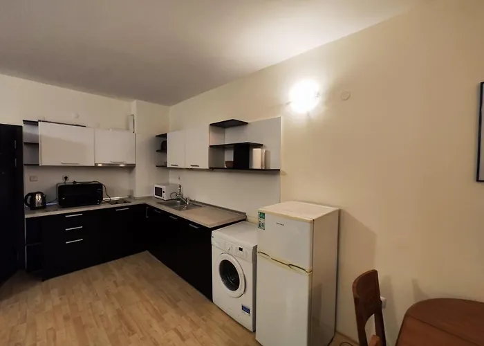 Europroperties Yalta * Golden Sands