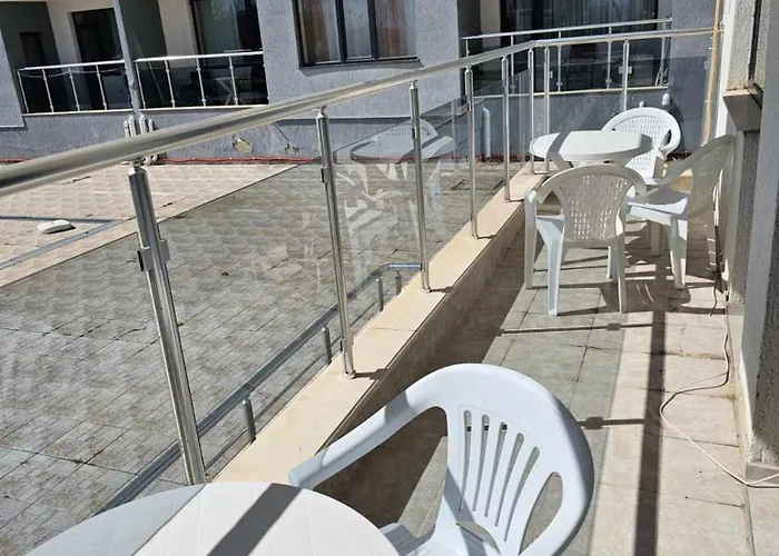 Europroperties Yalta Lägenhet Golden Sands