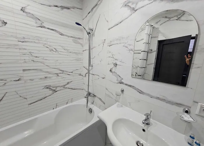 Europroperties Yalta * Golden Sands