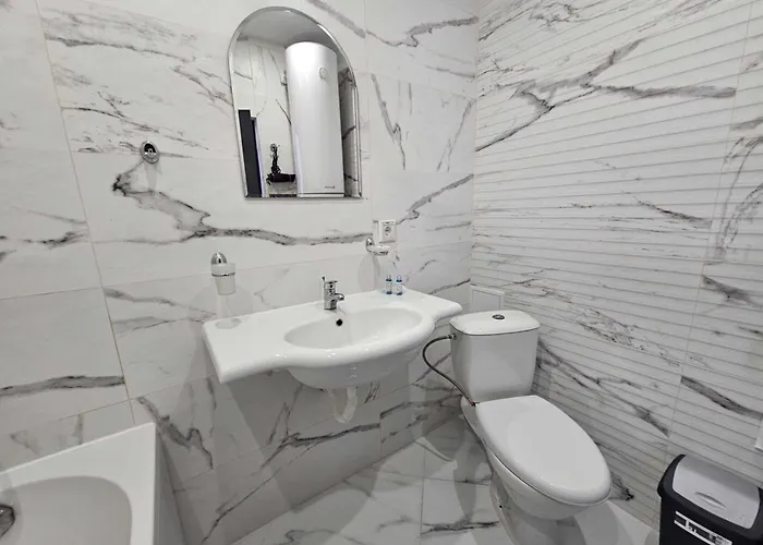 Europroperties Yalta * Golden Sands