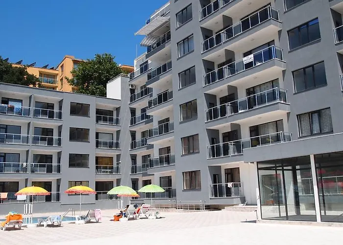 Europroperties Yalta * Golden Sands
